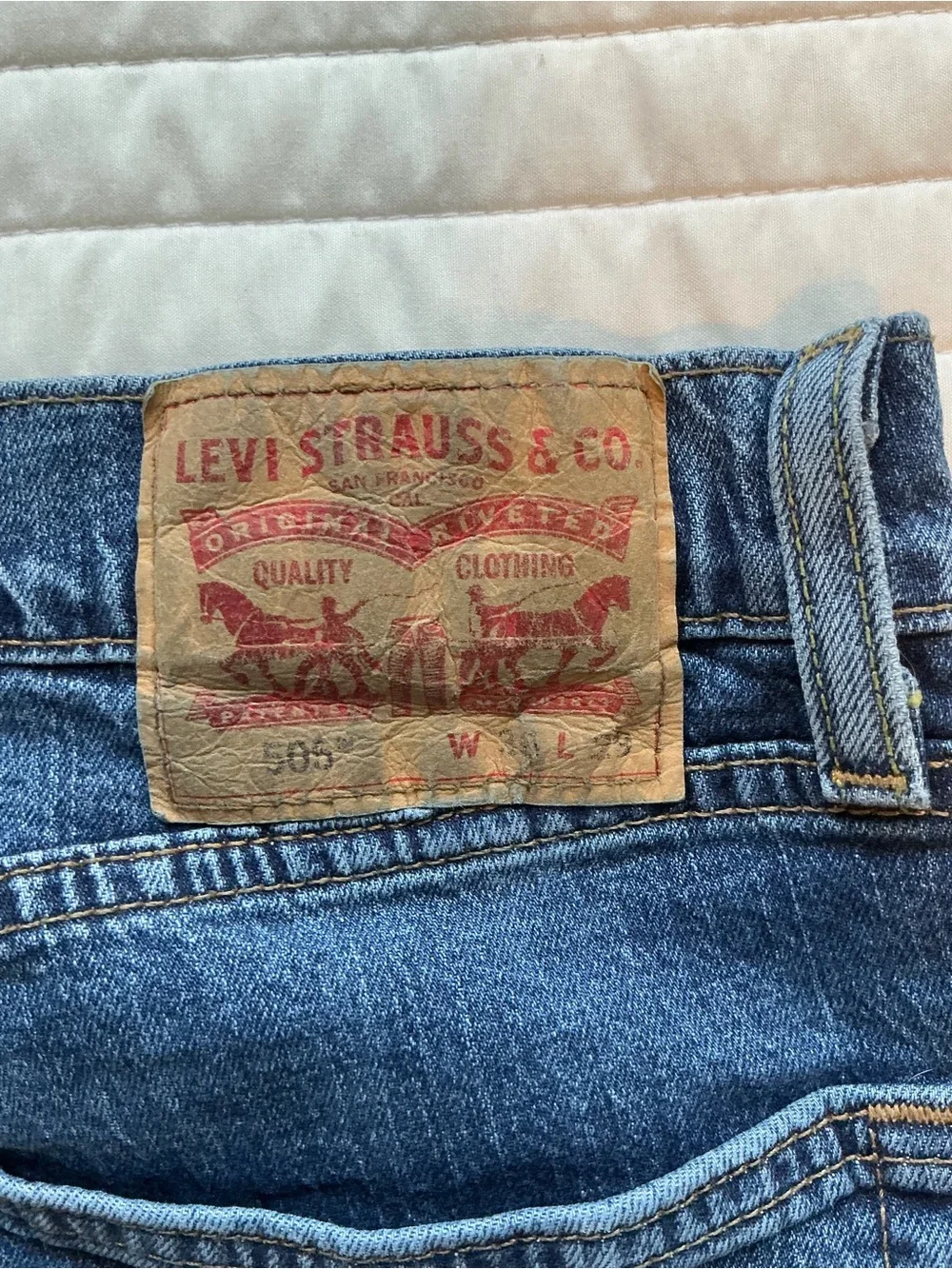 Levi's Men's Medium Blue Straight-Leg Jeans